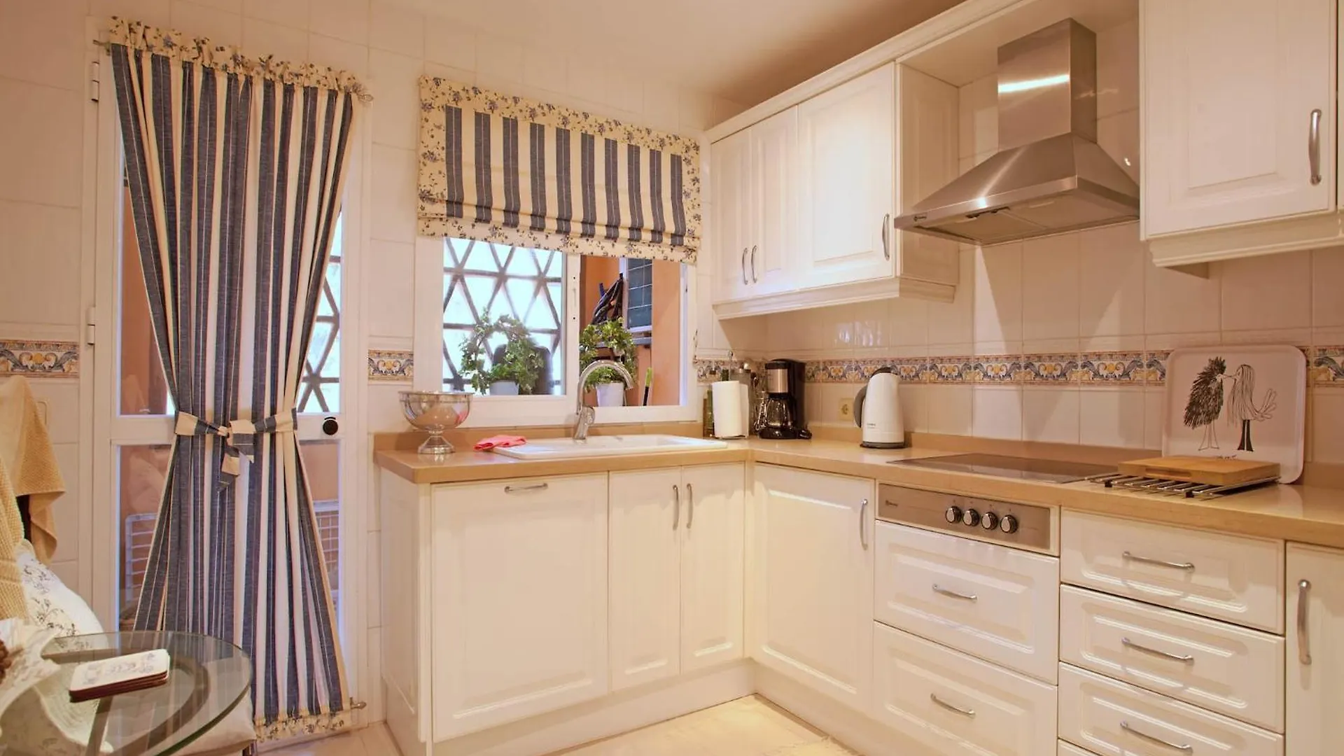Charming Apartment With Pool Marbella 0*,